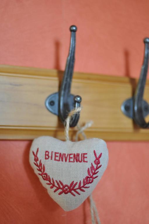 Grand Gite 15 Personnes, 9 Chambres, 100Km De Paris En Exclusivite Septmonts الغرفة الصورة